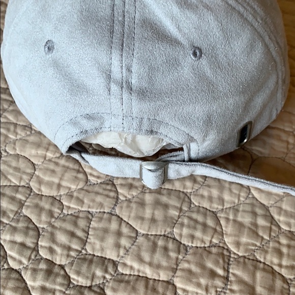 NWOT - Brand NEW baseball hat - Picture 2 of 5
